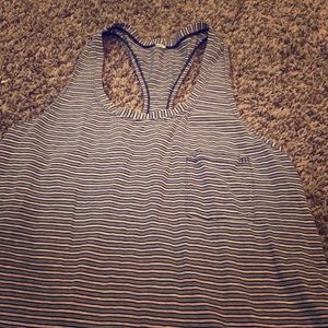 🎉🍋Lululemon tank top Size 8🎉🍋